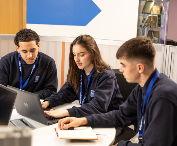 Why choose our apprenticeship?